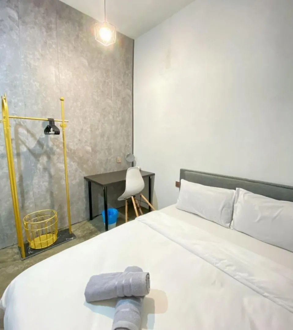 Kota Permai Free N Easy Interior Букит-Мертаджам 0*,