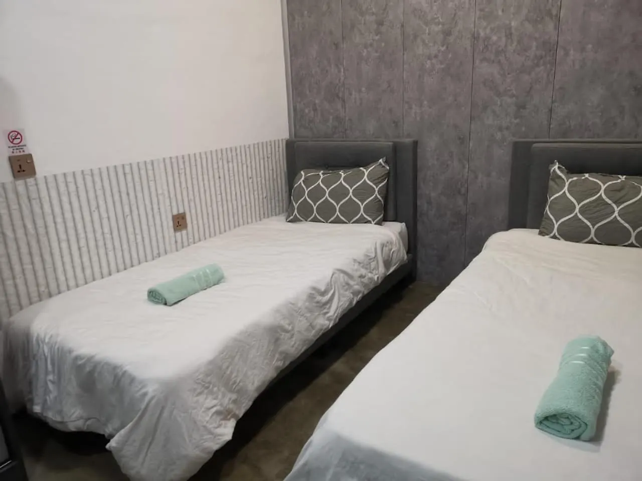 Гостевой дом Kota Permai Free N Easy Interior Букит-Мертаджам Малайзия